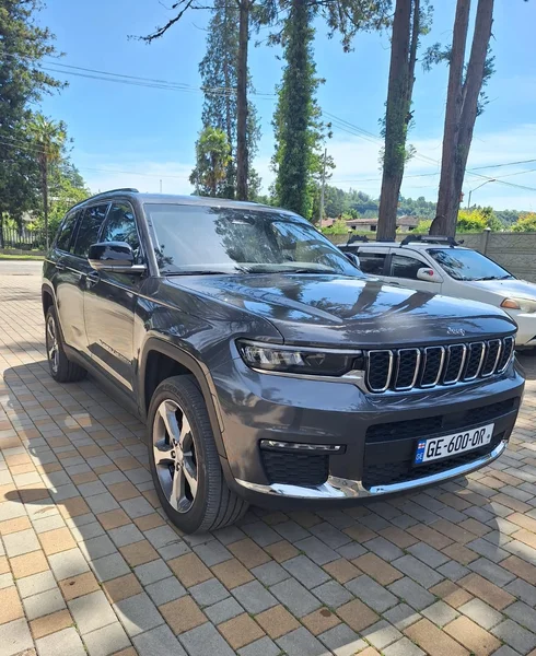 Jeep Grand Cherokee 2023 — car rental Georgia